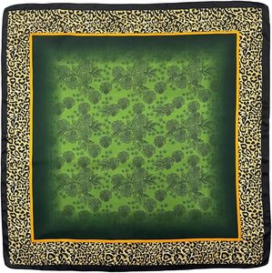 Banderas y Pañuelos Personalizados de Poliéster Transpirable y Ligero para Exteriores, Disponibles en Todos los Colores - Product Image 4