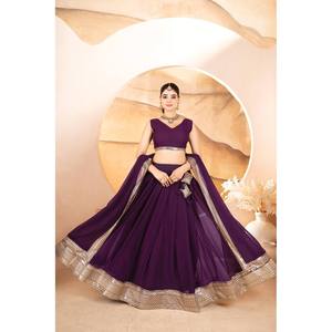 Lehenga Choli de soirée pour femmes, avec broderies - Product Image 1