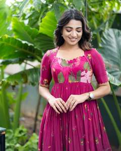 ชุดเดรสยาวพิมพ์ลายดอกไม้สไตล์ลำลองน่ารักแฟชั่นใหม่ประจำฤดูร้อนปี 2026 ของ AARYA แบบหลวมสไตล์ตะวันตกสำหรับผู้หญิง แขนยาวครึ่งแขน ซักได้ - Product Image 2