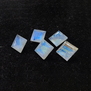 Piedra Preciosa Suelta de Piedra Lunar Arcoíris de Calidad Natural, Corte Facetado, Forma Cuadrada, Calibrada - Product Image 3