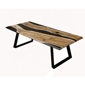 由胡桃木和黑色树脂制成的定制环氧桌子，现代现场边台，独特的树脂会议桌