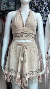 Robe tunique beige sans manches pour femme avec imprimé tribal triangulaire noir, style bohème ethnique décontracté - Product Image 5