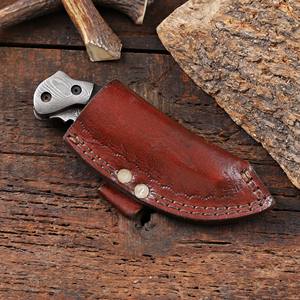 Cuchillo Plegable de Acero de Damasco con Mango de Cuerno de Toro, Funda para Transporte Vertical, Cuchillo de Bolsillo EDC para Caza y Camping, Punta Biselada, OEM/ODM - Product Image 5