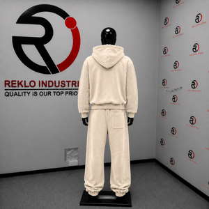 Conjunto de chándal de terciopelo beige para mujer, sudadera con capucha de cremallera completa y pantalones de pierna ancha, dos piezas, con pedrería, de lujo, estilo casual urbano, para correr - Product Image 4