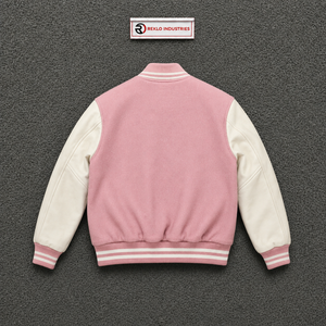 Chaqueta Varsity de Lana Rosa Claro Personalizada con Mangas en Contraste Blancas, Chaqueta Clásica de Béisbol para Hombre y Mujer, Venta al Por Mayor - Product Image 6