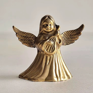 Estatua Decorativa Premium de Ángel de Latón Hecha a Mano Tradicionalmente para el Hogar, Templo y Decoración de Interiores - Product Image 1