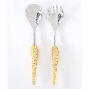 Juego de 2 servidores de ensalada de acero inoxidable con baño de oro y mangos de resina negra, diseño admirable, para uso doméstico y en restaurantes, precio bajo. - Product Image 3