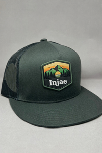 Gorra trucker de perfil medio de 5 paneles con parche de PVC y logotipo personalizado al por mayor, gorra de malla de ala plana de alta calidad premium para hombre para exteriores - Product Image 3