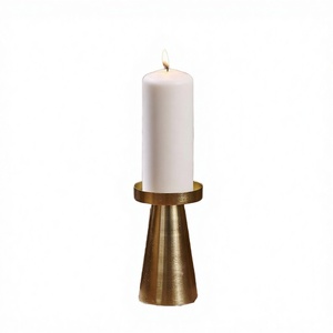 Portavelas Metálicos, Faroles y Portavelas de Cristal - Centros de Mesa Altos Dorados Hechos a Mano, Duraderos y Ecológicos para Bodas y Cumpleaños - Product Image 4