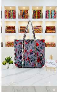 ผ้าห่มกำมะหยี่พิมพ์ลายดอกไม้สีเทาทำมือสไตล์อินเดีย Le Souvenirs สำหรับผู้หญิง  แบบสั่งทำได้  ผ้ากำมะหยี่แบบสองด้าน  สำหรับฤดูใบไม้ผลิและฤดูร้อน  สไตล์วินเทจ  ผ้าแคนวาส - Product Image 4