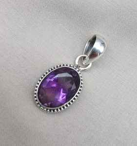 จี้อเมทิสต์เงินแท้ 925 เครื่องประดับพลอยสีม่วงธรรมชาติ ของขวัญสุดหรูสำหรับผู้หญิง ดีไซน์ไม่ซ้ำใคร - Product Image 3