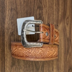 Ceinture en cuir western personnalisée en gros pour hommes et femmes avec gravure florale artisanale et boucle ardillon antique en laiton - Product Image 2