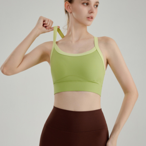 Soutien-gorge de sport premium pour femme, idéal pour la gym, la course, le yoga et l'entraînement – Confortable, respirant et offrant un excellent maintien - Product Image 4