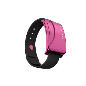 Pulsera Inteligente con Rastreador GPS SKOEGLE, Botón SOS para Niños y Ancianos, Batería Recargable, Rastreo en Tiempo Real, Navegación GPS 5G/Wi-Fi - Product Image 2