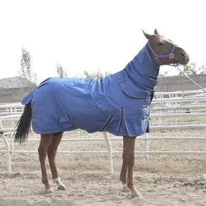 Couvertures pour chevaux en gros, imperméables, en polaire, disponibles en plusieurs tailles et couleurs, doublure en nylon, styles personnalisables et haute qualité - Product Image 3
