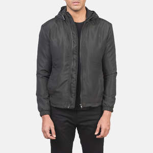 Veste matelassée à capuche pour homme, coupe-vent, décontractée, noire unie, fermeture éclair, rembourrage en polyester, veste d'automne - Product Image 1