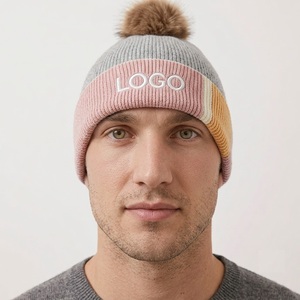 Bonnet en tricot doux et mignon avec pompon, chapeau d'hiver confortable en acrylique, broderie personnalisée, fournisseur en gros de couvre-chefs OEM et marque privée - Product Image 2