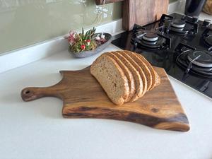 Planche à découper en bois naturel, planche à découper artisanale, planche de préparation alimentaire pour légumes, viande, fruits, fromage, pain et en-cas - Product Image 1