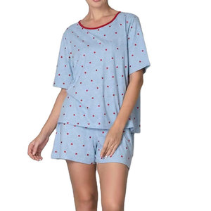 Ensemble de pyjama court moderne respirant avec texture douce et confort élégant pour la maison - Product Image 1