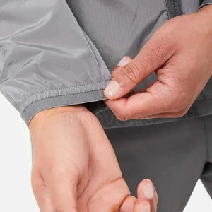 Conjunto de Chaqueta con Capucha y Pantalones Cortos Cortavientos Personalizados para Jóvenes, Traje Deportivo de Nylon con Cierre, Dos Piezas, Ligero y Transpirable - Product Image 3