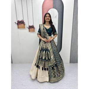 Creation está lanzando una colección especial de moda para bodas: tela para blusas tipo lengha y saree, seda jacquard de 1.5 m, con un elegante trabajo de bordado con cuentas. - Product Image 1