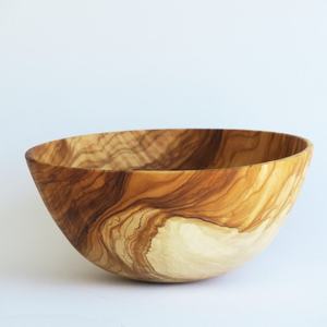 Tazón de Madera de Olivo Hecho a Mano, Estilo Rústico Moderno por HWC - Product Image 6