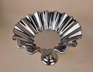 Eco-Friendly Silver Metal <b>Cake</b> Stand with Scallop Edge and Pedestal Base for Party Use - Product Image 6