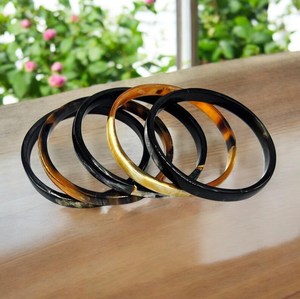 Ensemble de bracelets vintage en corne, tons ambre noir, unisexe, motif animal en corne de vache, accessoire de mode chrétien - Product Image 1