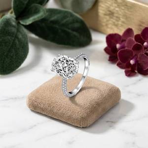 Anillo de Compromiso de Plata 925 con Moissanita, Resistente al Agua, con Corte Ovalado - Product Image 3