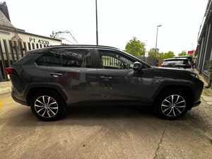 Toyota RAV4 2023 Híbrido AWD 2.5L 222HP ECVT SUV Eficiente en Consumo de Combustible Calidad de Exportación - Product Image 2