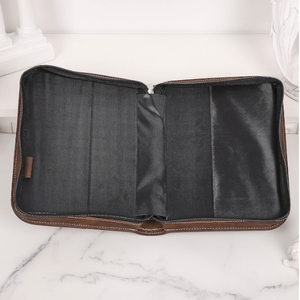 Housse de Bible en Cuir Véritable Personnalisée avec Fleur de Naissance Gravée, Étui de Bible en Cuir, Pochette de Livre Religieux, Cadeau Religieux - Product Image 5