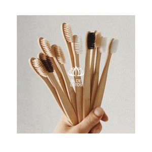 Cepillo de dientes de bambú de CALIDAD PREMIUM para un rendimiento de limpieza profunda y un uso diario confiable. Bambú de la más alta calidad, puro, estándar global. - Product Image 1