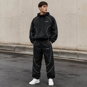 Chándales de Nailon Reflectantes de Alta Calidad con Logotipo Personalizado, Ropa para Hombre, Chándal de Diseñador, Conjunto de Chándal de Nailon y Poliéster para Hombre - Product Image 1