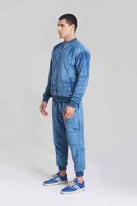 Ensemble de survêtement en velours pour homme avec tissu respirant et finition luxueuse et douce - Product Image 2