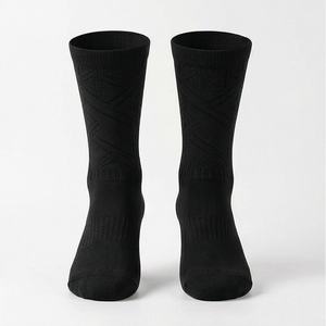 Chaussettes de Noël de luxe en tricot, motif Père Noël, respirantes, rayées, chaudes, douces, pour usage quotidien, décontractées, cadeau, couleur personnalisable, durables - Product Image 1