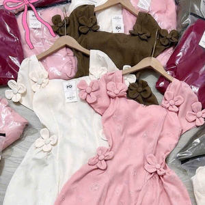 Robe longue élégante pour femme, motif uni simple, manches courtes, confortable, décontractée et formelle, idéale pour diverses occasions, en soie - Product Image 2