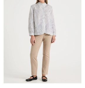 เสื้อเชิ้ตพิมพ์ลายเส้นนามธรรมสำหรับผู้หญิง แขนยาว ติดกระดุมด้านหน้า คอตั้ง ทรงหลวม สวมใส่สบาย เหมาะสำหรับใส่ทำงานหรือใส่ในชีวิตประจำวัน - Product Image 4