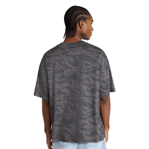 Camiseta de hombre extragrande con estampado digital, hombros caídos, cuello redondo, informal, de algodón, a la moda, para hombre - Product Image 3