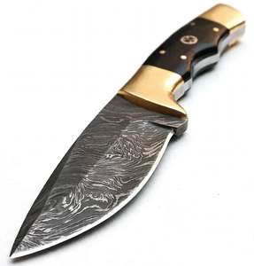 Couteau utilitaire artisanal en acier Damas, manche en corne noire, poinçon en laiton, outil de mosaïque - Product Image 6