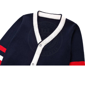 Cardigan en acrylique tricoté bleu marine pour homme, avec broderie rayée rouge et blanche, logo lettre grecque, manches longues, boutons sur le devant, pull pour homme et femme - Product Image 4