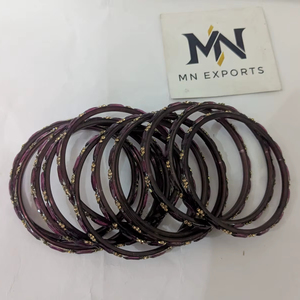 Peigne à barbe moderne en bois naturel de qualité, fabriqué en Inde, durable et écologique, avec fonction peigne à poux, pour l'entretien de la barbe à la maison, à l'hôtel et dans la salle de bain - Product Image 1