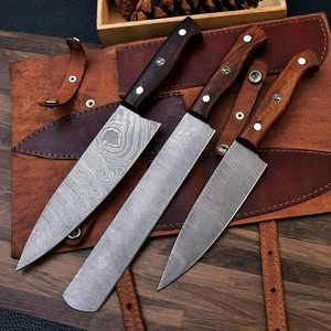Ensemble de 3 couteaux de chef en acier Damas fait main, manches en bois de rose, design ambidextre, finition polie, lame de 6-7,9 pouces - Product Image 1