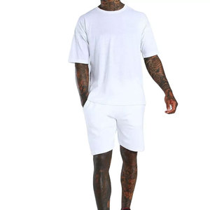 Ensembles de vêtements pour hommes respirants, coupe classique, style streetwear, t-shirts et shorts brodés d'été, coton de haute qualité, OEM - Product Image 1