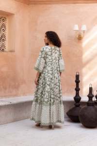 Robe longue décontractée d'été pour femme, style bohème, imprimé floral, coupe ample, manches longues, en mélange de coton tricoté, silhouette trapèze, écologique - Product Image 6