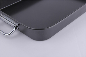 Modern Roasting <b>Pan</b> For Convenient Family Cooking With Spacious Stainless Steel Design Comfortable Heat Resistant Handles - Product Image 3