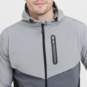 Veste softshell décontractée pour homme OEM avec capuche, col montant et logo frontal, couleur/taille personnalisable, haute qualité - Product Image 4