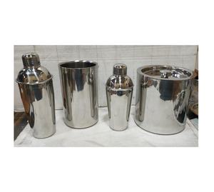 Taza de botella de vidrio de acero hecha a mano de calidad de tendencia Venta caliente y uso de vidrio al por mayor para el hogar Hotel y restaurante - Product Image 1