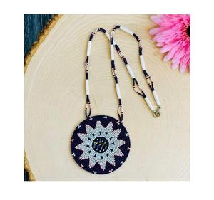 Ensemble de bijoux fantaisie, collier et boucles d'oreilles, pour les occasions festives, les tenues de fête et l'usage quotidien ethnique. - Product Image 1