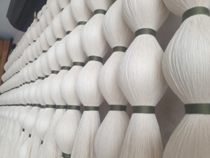 Tapiz de macramé hecho a mano con borlas para colgar en la pared, ideal para sala de estar, dormitorio y entrada, decoración boho, venta al por mayor desde India. - Product Image 5