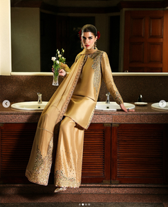 Sari/Saree/Shari de Seda Dorada Bordada SADIA AUN HUTE COUTURE, Traje Tradicional de Boda para Mujer, Largo hasta el Suelo, India, Pakistán - Product Image 1